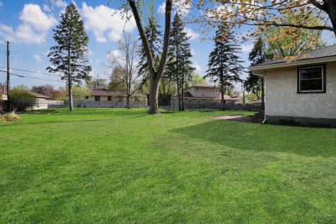 7016 Oliver Circle N Brooklyn Center MN 55430