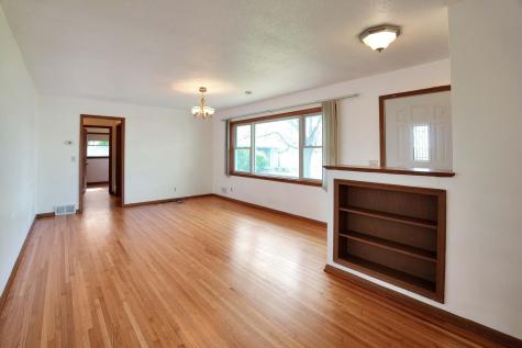7016 Oliver Circle N Brooklyn Center MN 55430