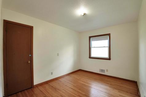 7016 Oliver Circle N Brooklyn Center MN 55430