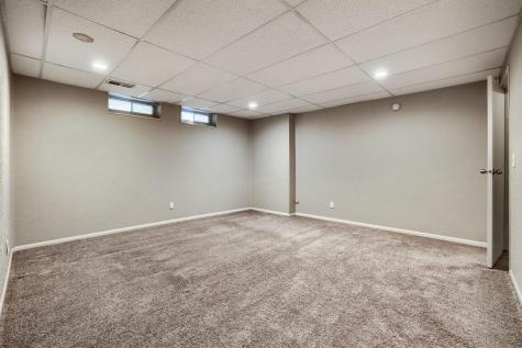 6387 Saint Johns Drive Eden Prairie MN 55346