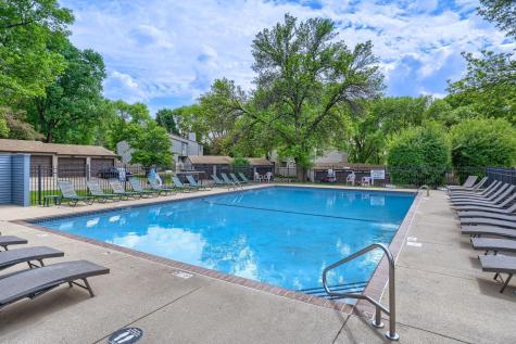 6387 Saint Johns Drive Eden Prairie MN 55346