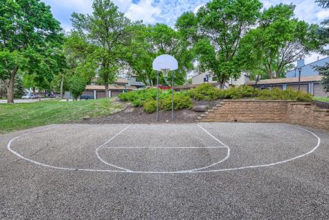 6387 Saint Johns Drive Eden Prairie MN 55346