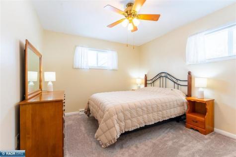 404 Kent Road Hoyt Lakes MN 55750