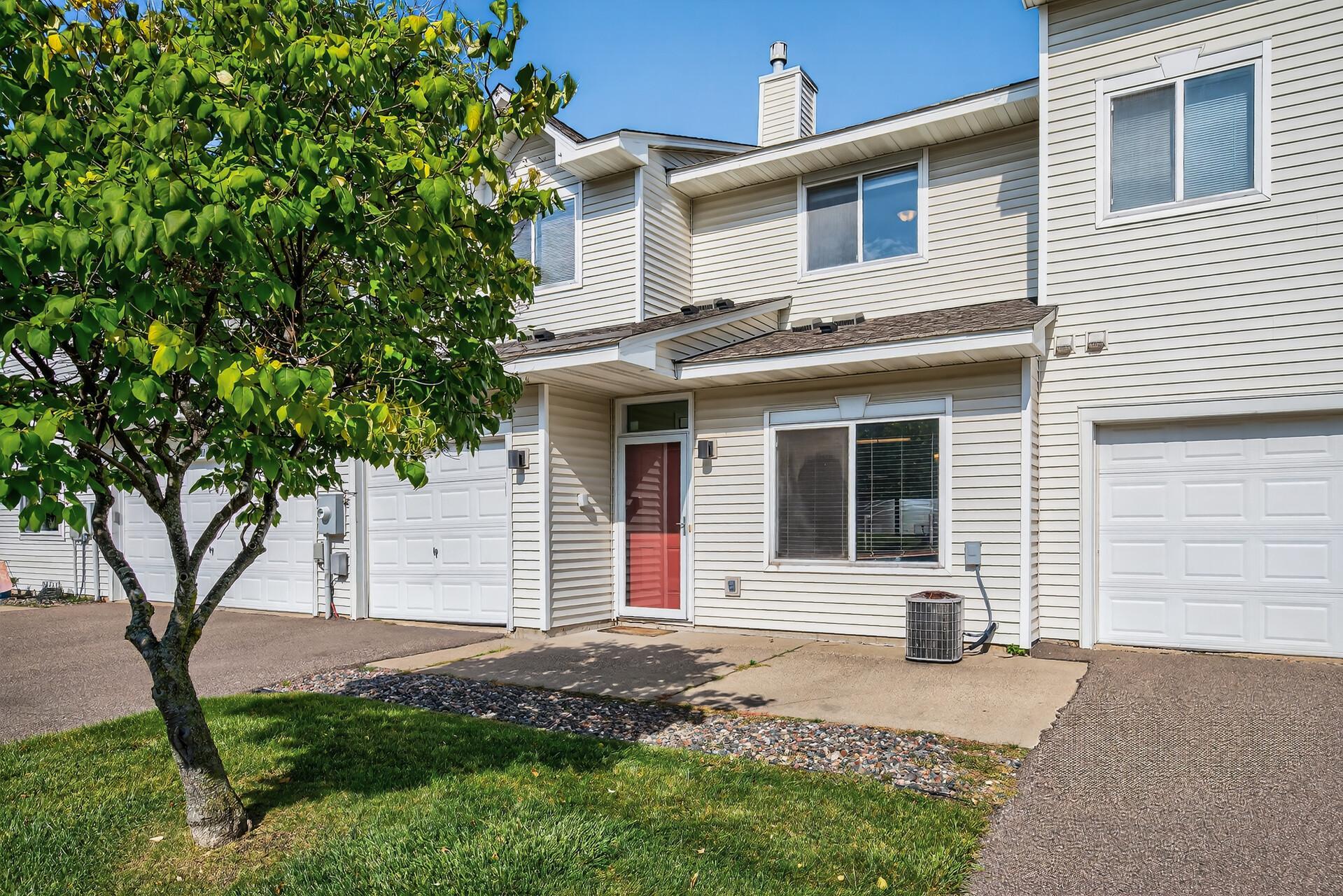 8983 Sawgrass Glen N Maple Grove MN 55311