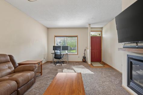 8983 Sawgrass Glen N Maple Grove MN 55311