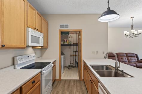 8983 Sawgrass Glen N Maple Grove MN 55311