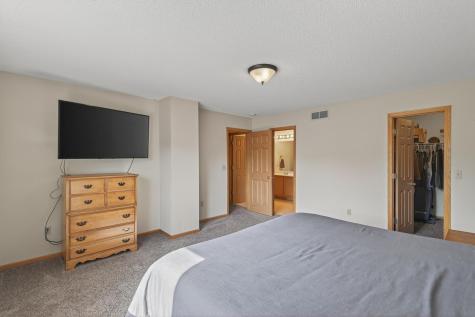 8983 Sawgrass Glen N Maple Grove MN 55311