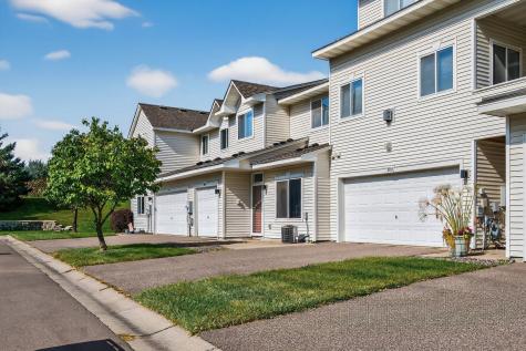 8983 Sawgrass Glen N Maple Grove MN 55311