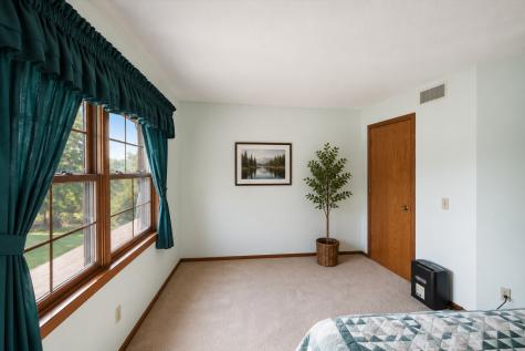 21156 Vernon Avenue Credit River MN 55372