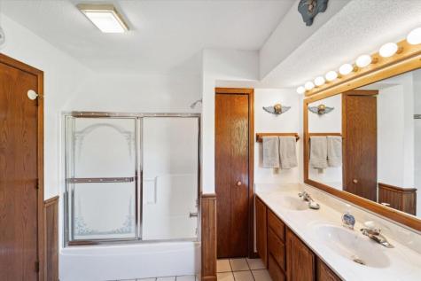 21156 Vernon Avenue Credit River MN 55372