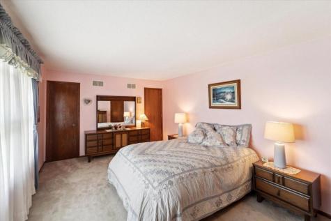 21156 Vernon Avenue Credit River MN 55372