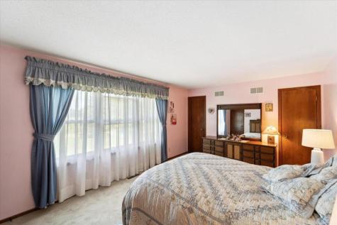 21156 Vernon Avenue Credit River MN 55372
