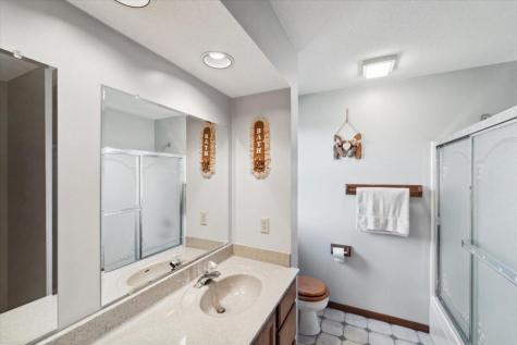 21156 Vernon Avenue Credit River MN 55372