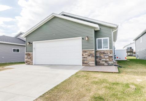6762 69th Avenue S Horace ND 58047