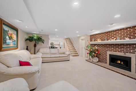 301 22nd Street NW Austin MN 55912