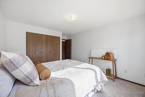 331 Prairiewood Circle S Fargo ND 58103