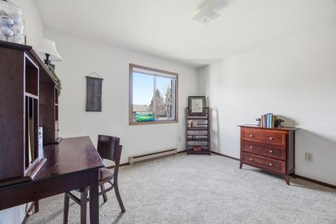331 Prairiewood Circle S Fargo ND 58103