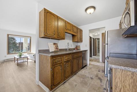 331 Prairiewood Circle S Fargo ND 58103