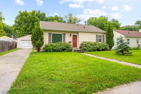 1709 13th Avenue S Fargo ND 58103