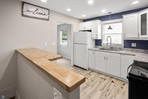 1709 13th Avenue S Fargo ND 58103