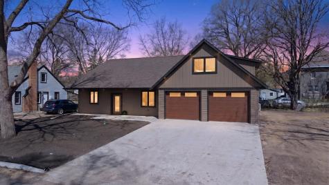 527 Miller Ave SW Hutchinson MN 55350