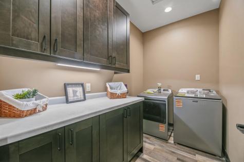 527 Miller Ave SW Hutchinson MN 55350