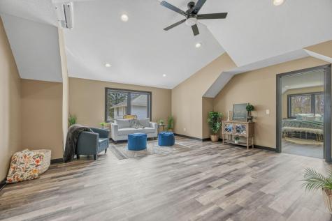 527 Miller Ave SW Hutchinson MN 55350