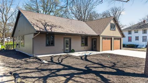527 Miller Ave SW Hutchinson MN 55350