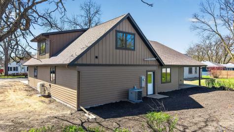 527 Miller Ave SW Hutchinson MN 55350