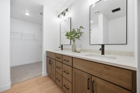 6284 85th Avenue S Horace ND 58047