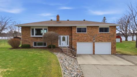 1021 Stony Brook Manor Fergus Falls MN 56537