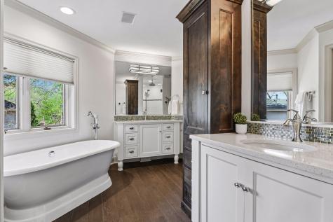 18217 Woolman Drive Minnetonka MN 55345