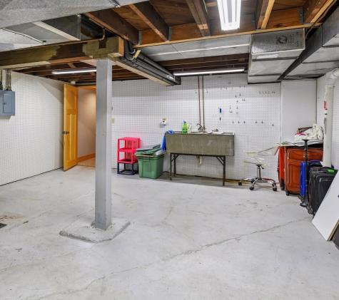 18217 Woolman Drive Minnetonka MN 55345