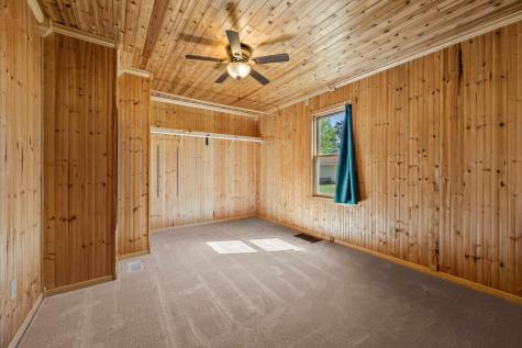 212 4th Avenue NE Cambridge MN 55008