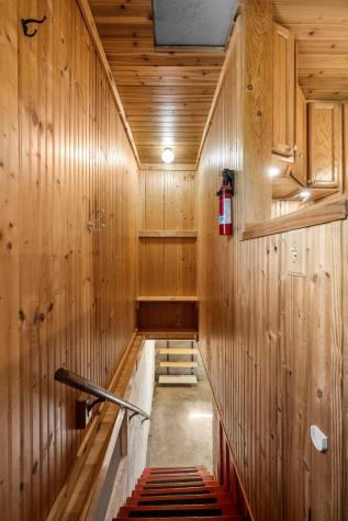 212 4th Avenue NE Cambridge MN 55008