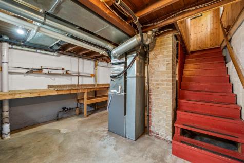 212 4th Avenue NE Cambridge MN 55008
