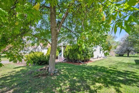 212 4th Avenue NE Cambridge MN 55008