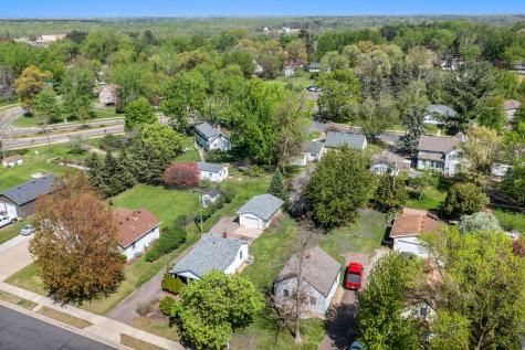 212 4th Avenue NE Cambridge MN 55008