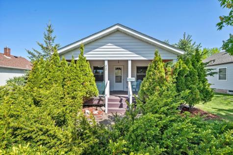 212 4th Avenue NE Cambridge MN 55008