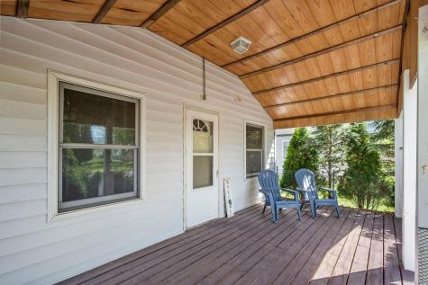 212 4th Avenue NE Cambridge MN 55008
