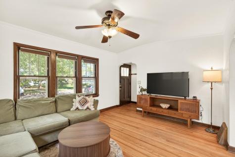 858 21st Avenue SE Minneapolis MN 55414