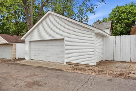 916 Magnolia Avenue E Saint Paul MN 55106