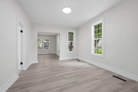916 Magnolia Avenue E Saint Paul MN 55106