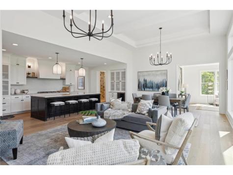 9215 Timberland Trail Eden Prairie MN 55347