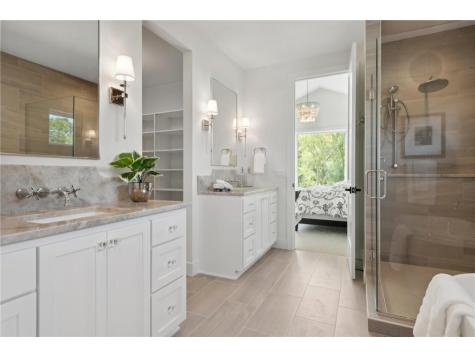 9215 Timberland Trail Eden Prairie MN 55347