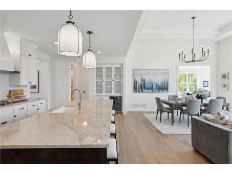 9215 Timberland Trail Eden Prairie MN 55347
