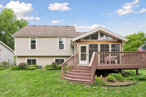 3996 Woodview Drive Vadnais Heights MN 55127