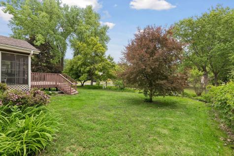 3996 Woodview Drive Vadnais Heights MN 55127