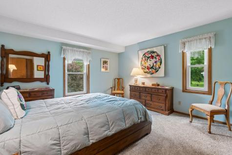 3996 Woodview Drive Vadnais Heights MN 55127