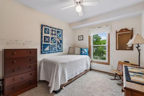 3996 Woodview Drive Vadnais Heights MN 55127